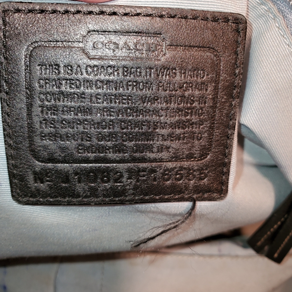 COACH MEDIUM LEATHER SATCHEL - Picture 8 of 8